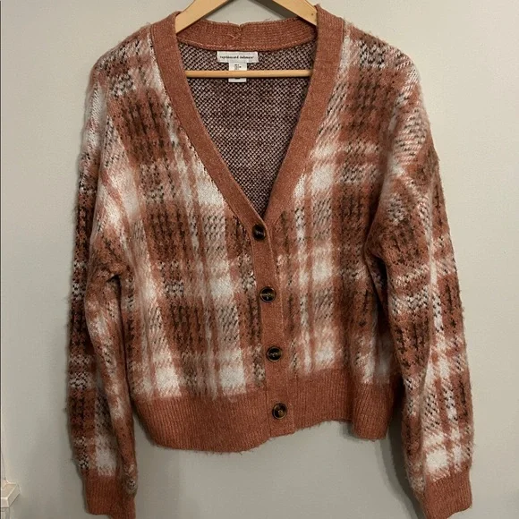 cupcakes & cashmere Plaid Cardigan in Brown and White - Picture 1 of 9